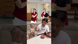 Baby playing with dad is so funny!!😂 育児中にスマホ中毒…その末路🤣🗑️📱