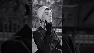 オードリー・ヘプバーン：時代を超えた、エレガンスの象徴