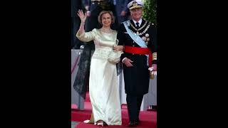 The queen always radiated beauty. #royalspain #spain #felipevi  #infanta_sofia #leonor #letizia