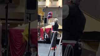 EMMANUELS MONTREAL X MONTREAL EN LUMIERE 2024 - RUN AWAY WITH THE CIRCUS @Quartierdesspectacles