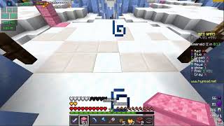 Playing some hypixel :)