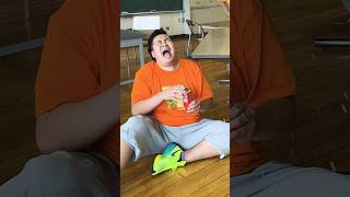 コーラを見ないでキャッチしろ！！🥤#shorts