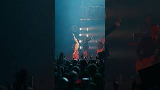 Sex on Fire live from London ❤️