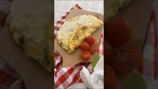 How to Make the Perfect Cheesy Omelette! #omelette #cheesyomelette #breakfast #egg #healthy